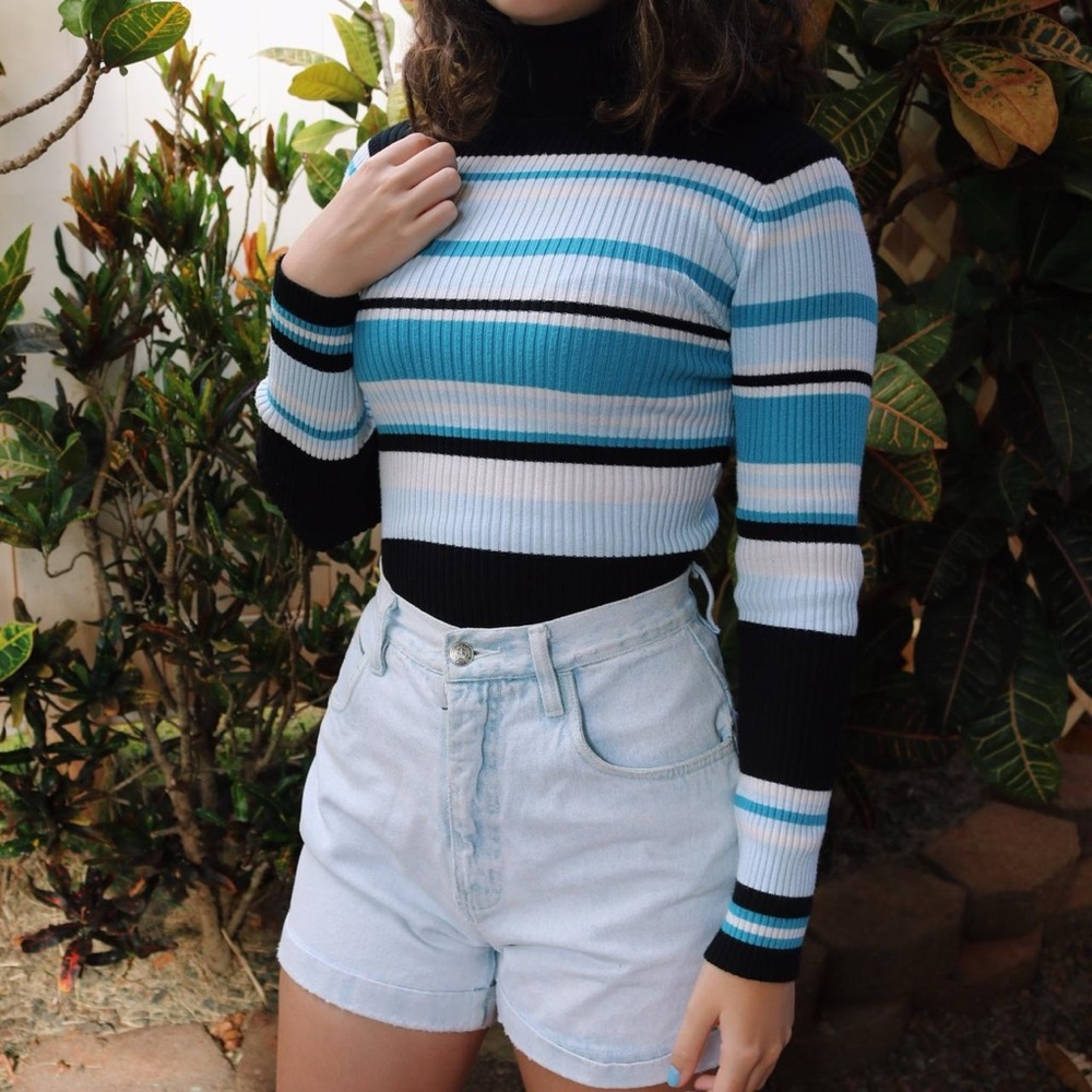 Vintage Y2K Striped Turtleneck - Picture 7 of 16